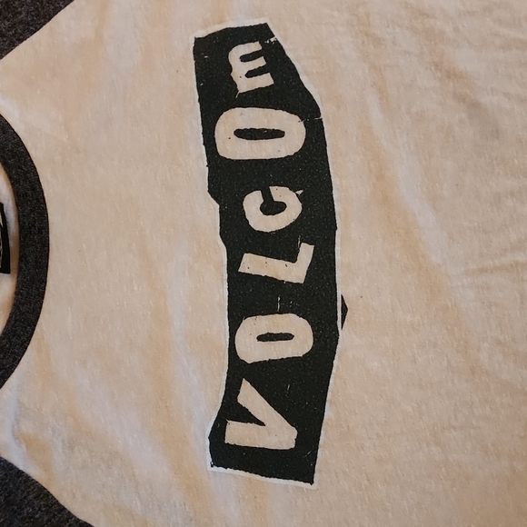 Volcom Raglan 3/4 Sleeve Baseball T Shirt - Picture 2 of 4